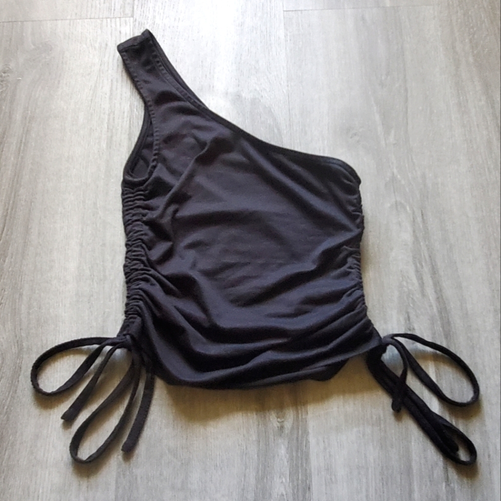 Forever 21 One Shoulder Crop Top